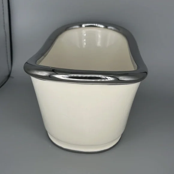 Biltmore for Belk Apothecary mini Bathtub - Picture 2 of 9